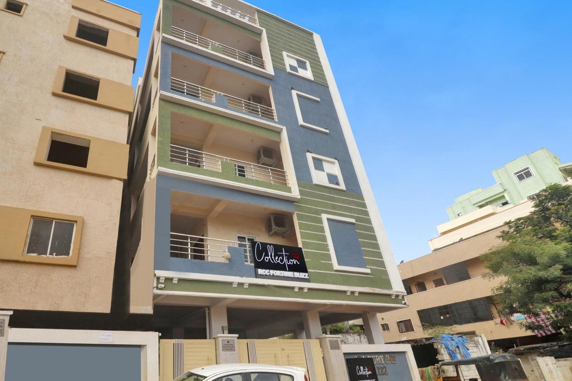 Super Townhouse Rcc Blizz Hotel Kondapur  Luaran gambar