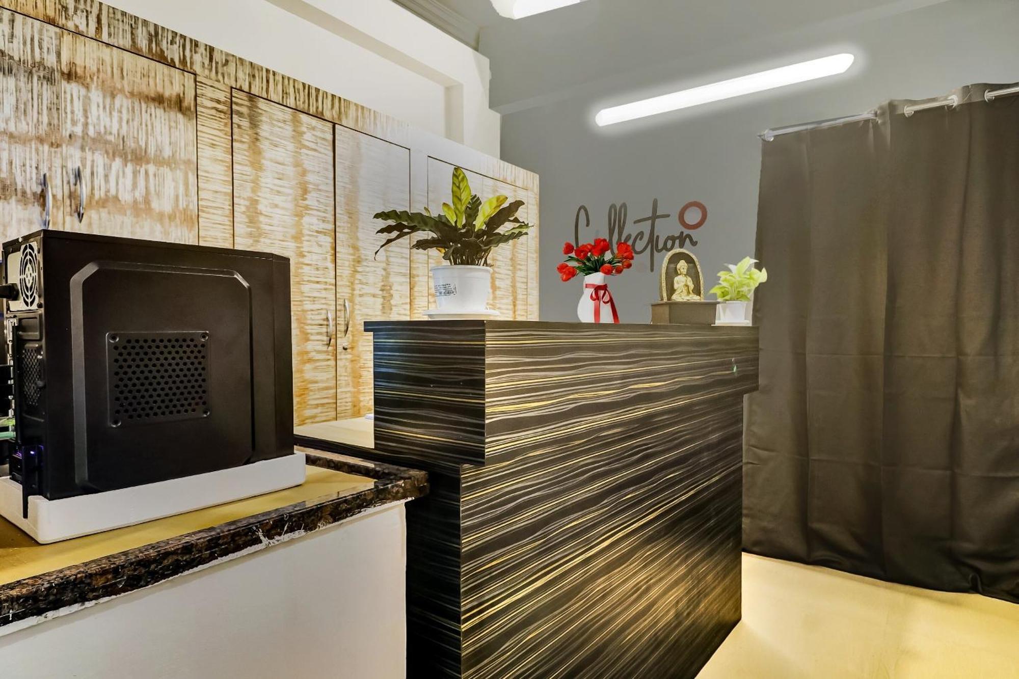 Super Townhouse Rcc Blizz Hotel Kondapur  Luaran gambar
